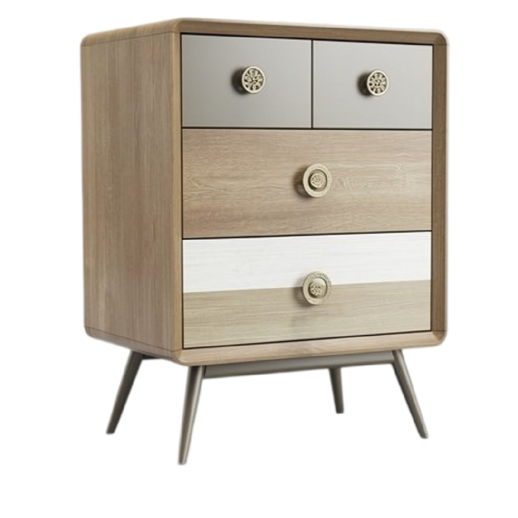 **Moderne Ladekast met Houten Afwerking en Minimalistische Handgrepen**